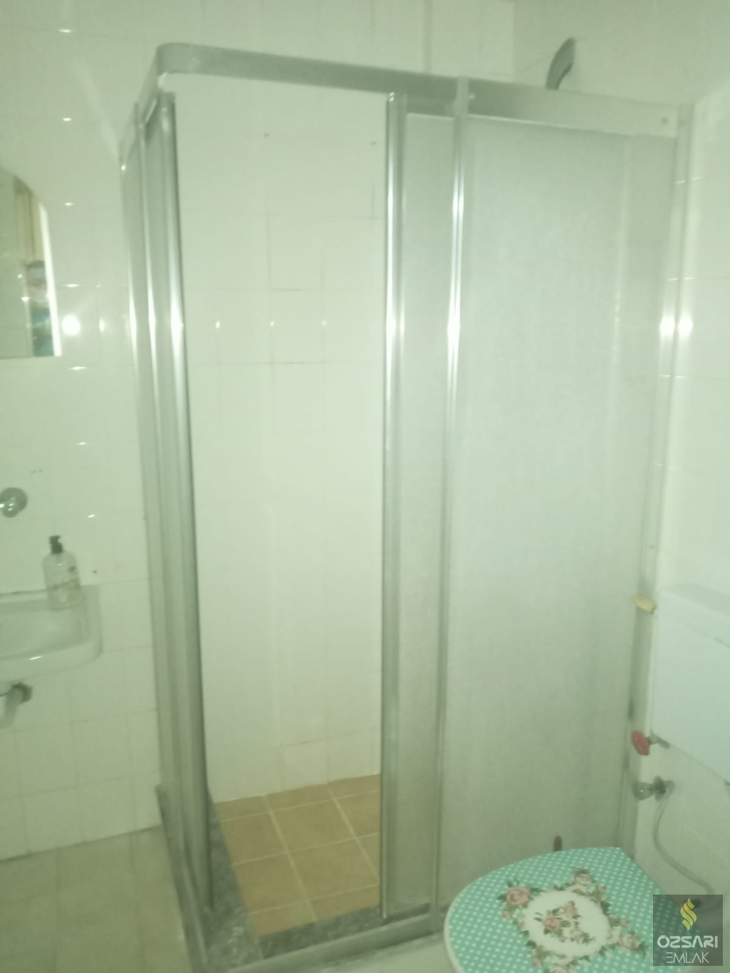BORNOVA EVKA 4 3+1 GÜNEY CEPHE DOĞALGAZLI KİRALIK DAİRE