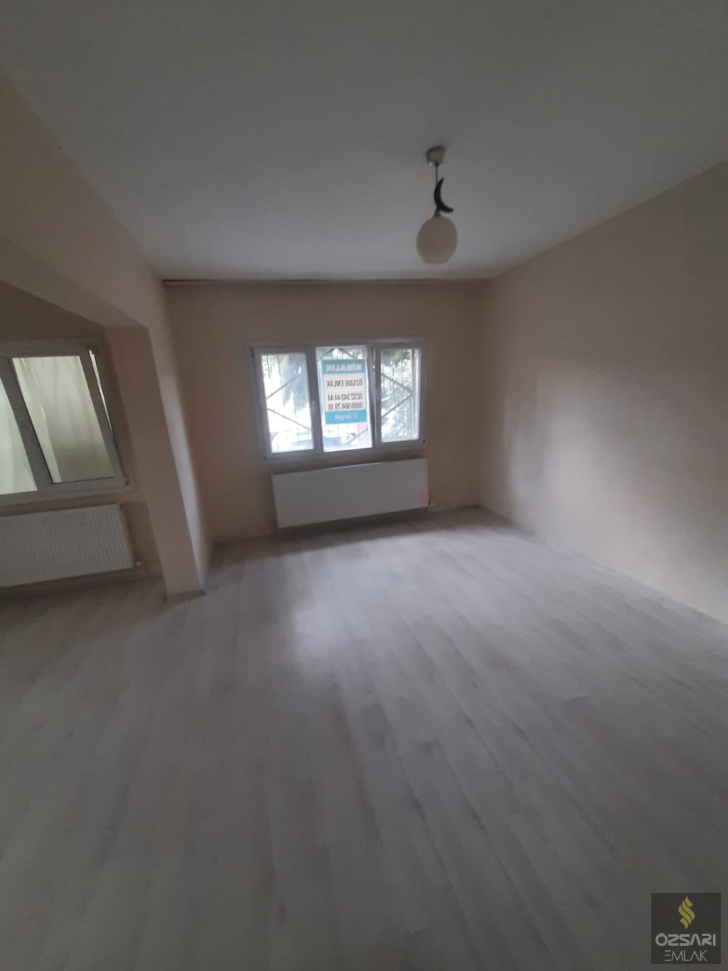 Bornova Atatürk mah. merkezinde 2+1 kiralık Doğalgazlı Daire