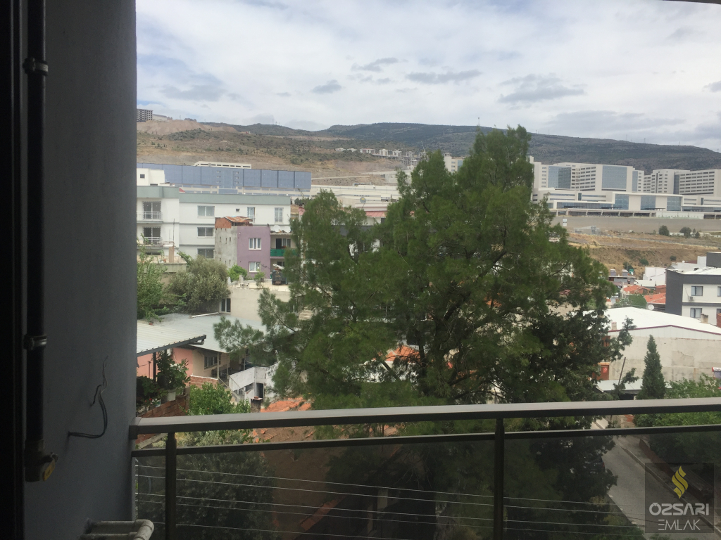 BAYRAKLI ŞEHİR HASTANESİ KARŞISI 2+1 YENİ BİNA KİRALIK DAİRE