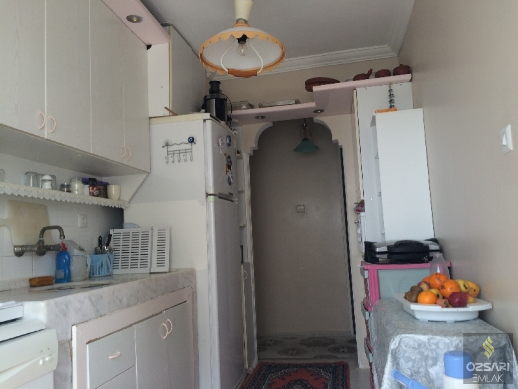 BORNOVA EVKA 4 2+1 DENİZ MANZARALI KİRALIK DAİRE