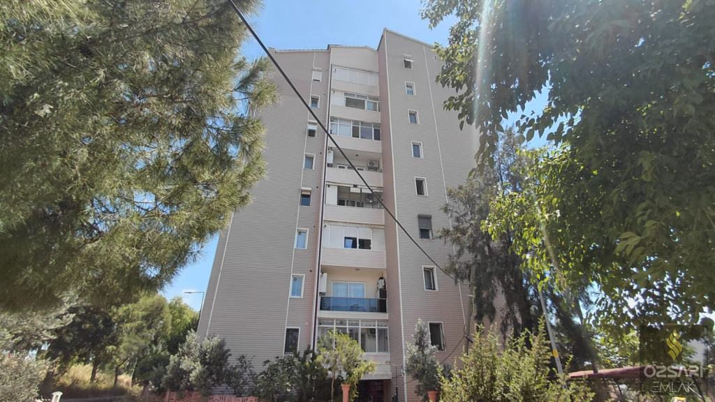BUCA EVKA 1 DE DOĞALGAZLI ACİL SATILIK FIRSAT DAİRE