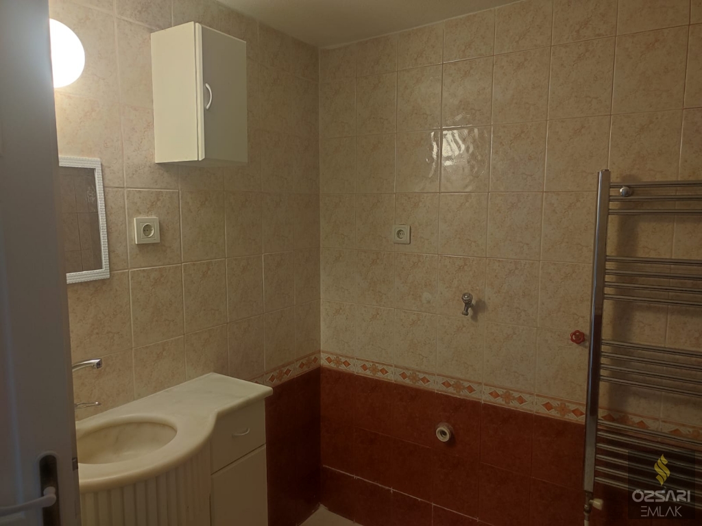 BORNOVA  ATATÜRK MAH. YAVUZ CAD. ARKASI 3+1 KİRALIK DAİRE