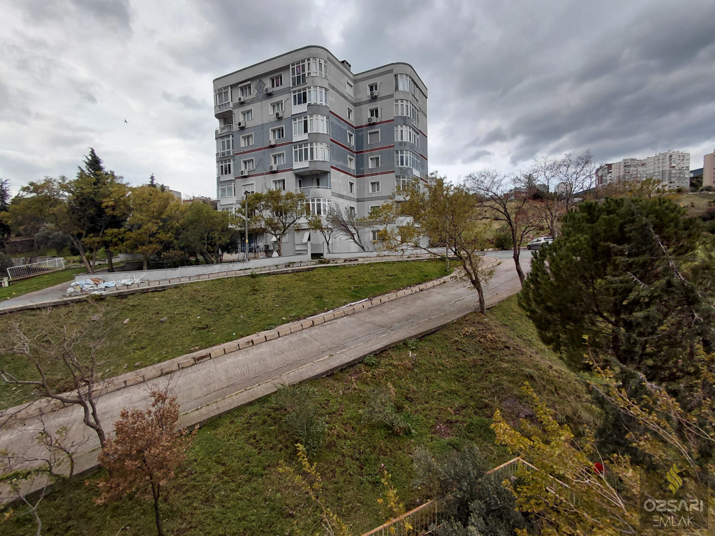 BORNOVA EVKA4 FULL YAPILI 2+1 SATILIK KAPALI MUTFAK DAİRE