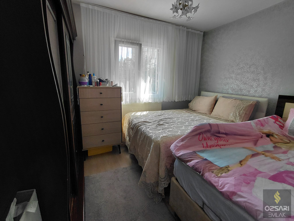 BORNOVA EVKA4 FULL YAPILI GÜNEYCEPHE 2+1 SATILIK DAİRE