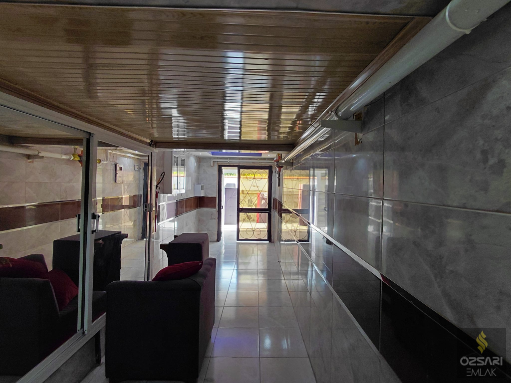 BORNOVA EVKA 4 3+1 YAPILI DOĞALGAZLI KİRALIK DAİRE