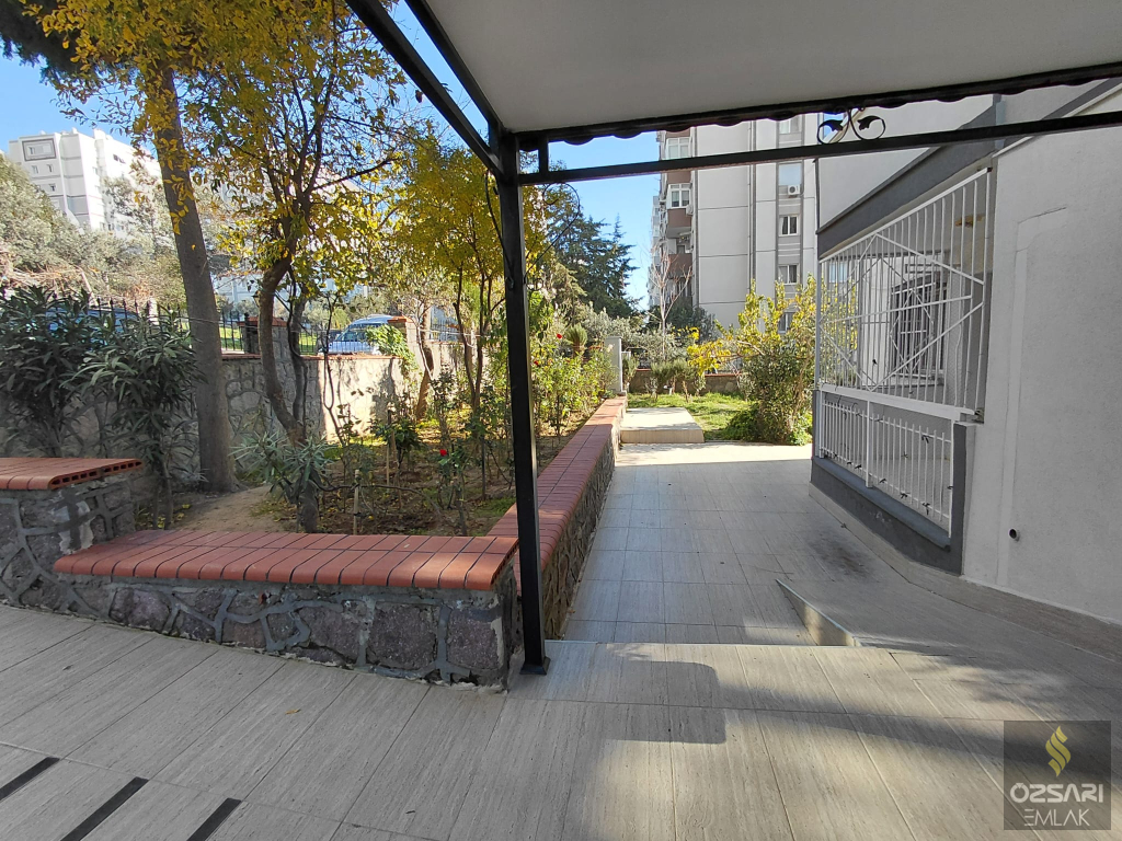 BORNOVA EVKA 4 DE 1+1 FİYATINA 2+1 KAPALI MUTFAK GÜNEY CEPHE SATILIK DAİRE