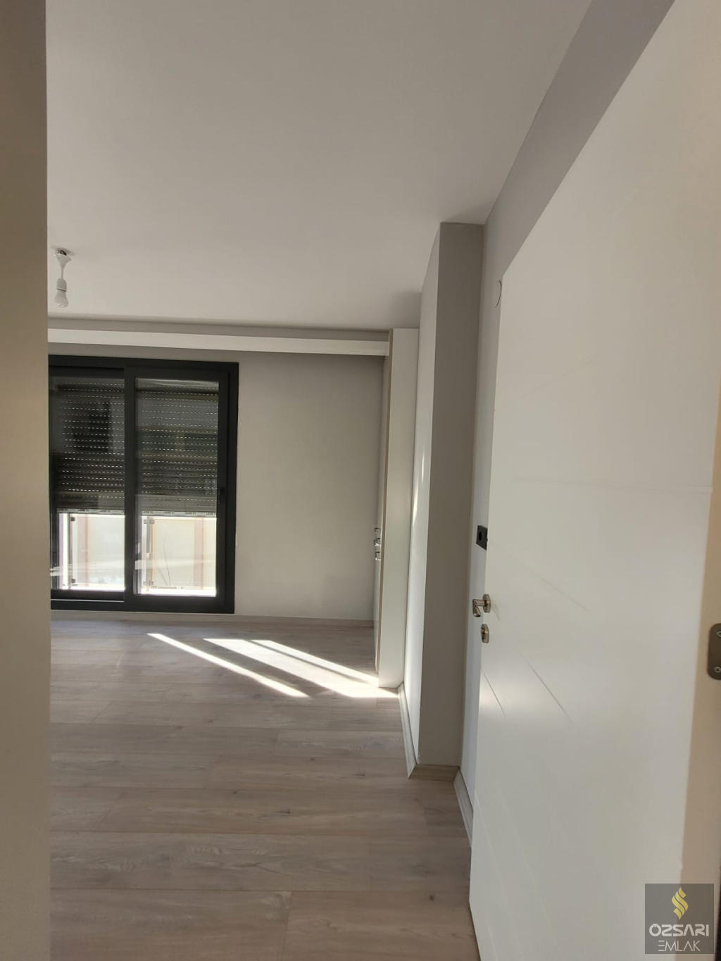 Bornova İnönü mah. 2+1 doğalgazlı klimalı, Deniz manzaralı kiralık DairE