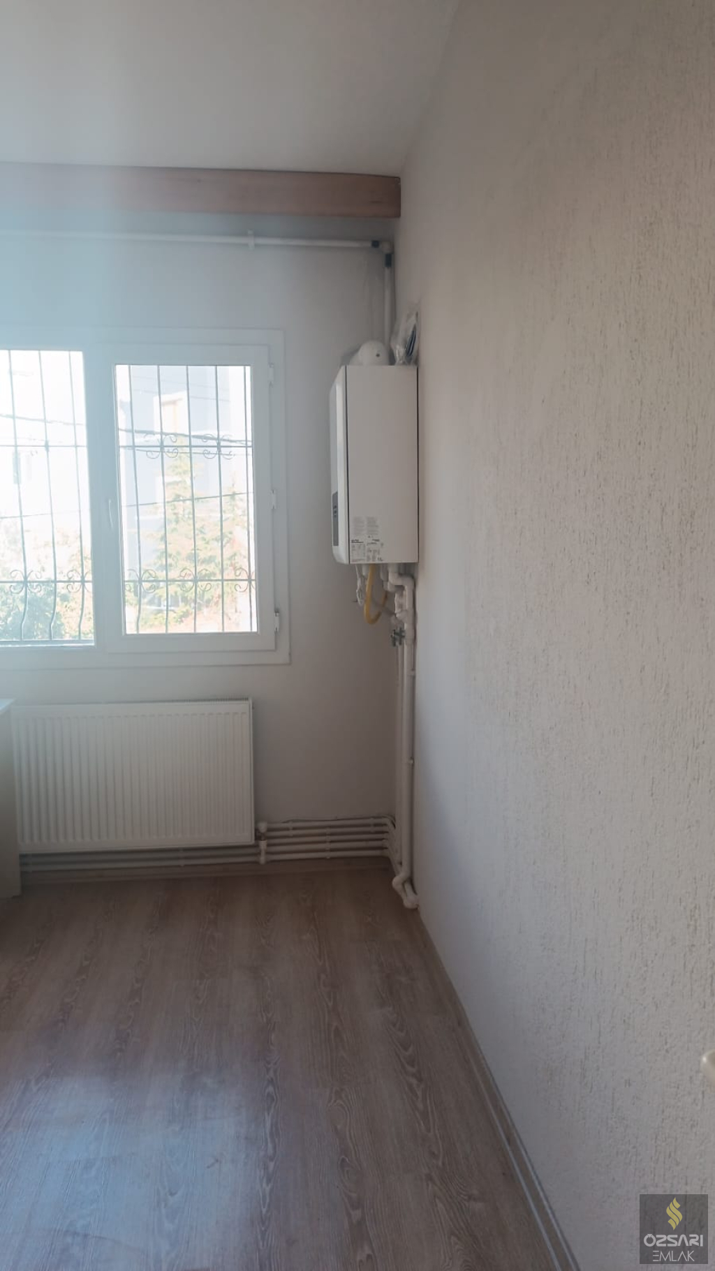 Bornova İnönü mah. 3+1 doğalgazlı kiralık Daire