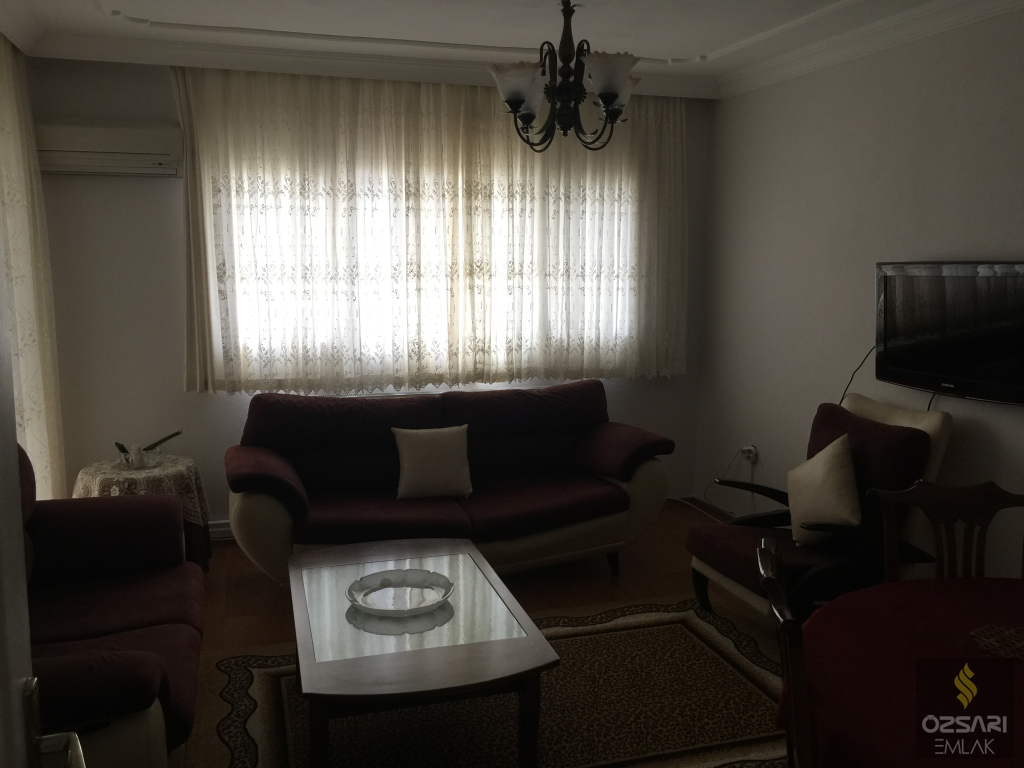 BORNOVA EVKA 4 MAHALLESİNDE FULL EŞYALI DOĞALGAZLI KLİMALI KİRALIK DAİRE