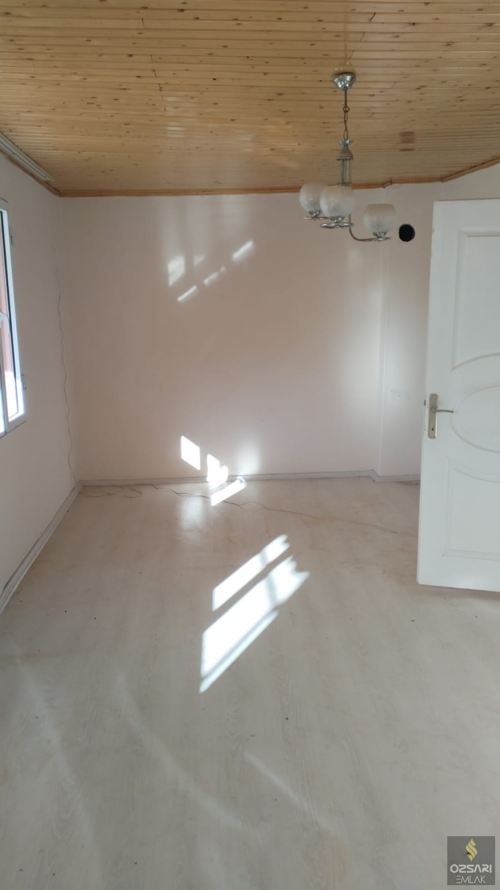 BORNOVA ATATÜRK MAH. 3+1 KİRALIK DAİRE