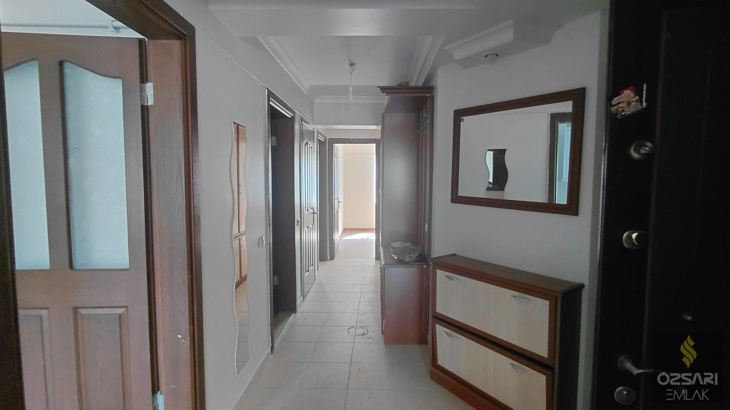 BAYRAKLI OSMAN GAZİ ASKERLİK ŞUBESİ ÇAPRAZI FULL YAPILI DOĞAL GAZLI FERAH DAİRE