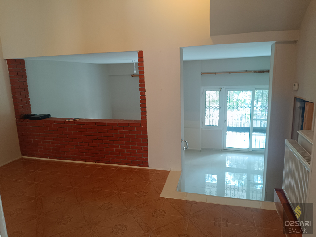 BORNOVA ATATÜRK MAHALLESİNDE MÜSTAKİL 3+1DUBLEKS BAHÇELİ SATILIK
