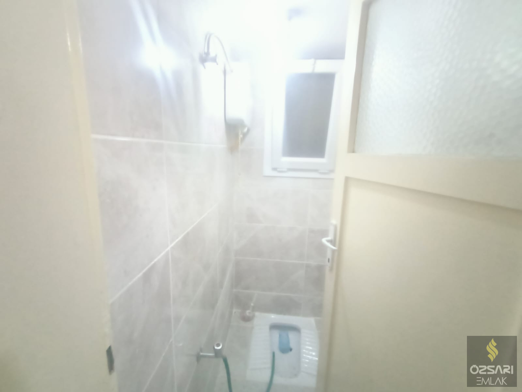 BORNOVA İNÖNÜ MAHALLESİNDE 2+1 EŞYALI DAİRE