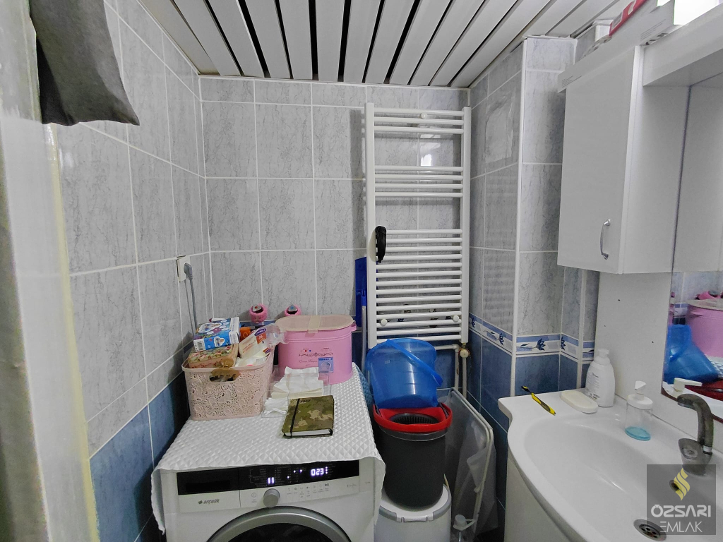 BORNOVA EVKA4 FULL YAPILI 2+1 SATILIK KAPALI MUTFAK DAİRE