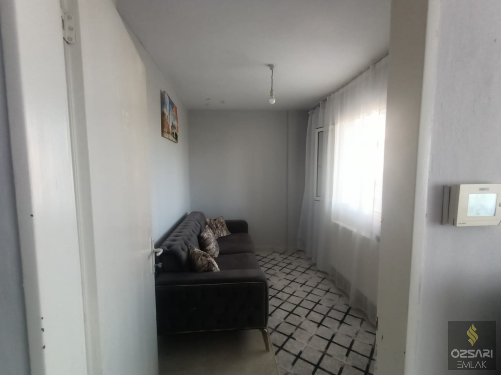 BORNOVA EVKA 4 KUPON DOĞALGAZLI GÜNEY CEPHE SATILIK DAİRE