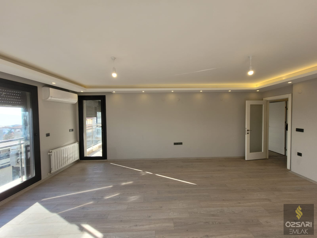 Bornova İnönü mah. 2+1 doğalgazlı klimalı, Deniz manzaralı kiralık DairE
