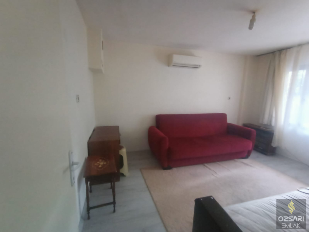 BORNOVA İNÖNÜ MAHALLESİNDE 2+1 EŞYALI DAİRE