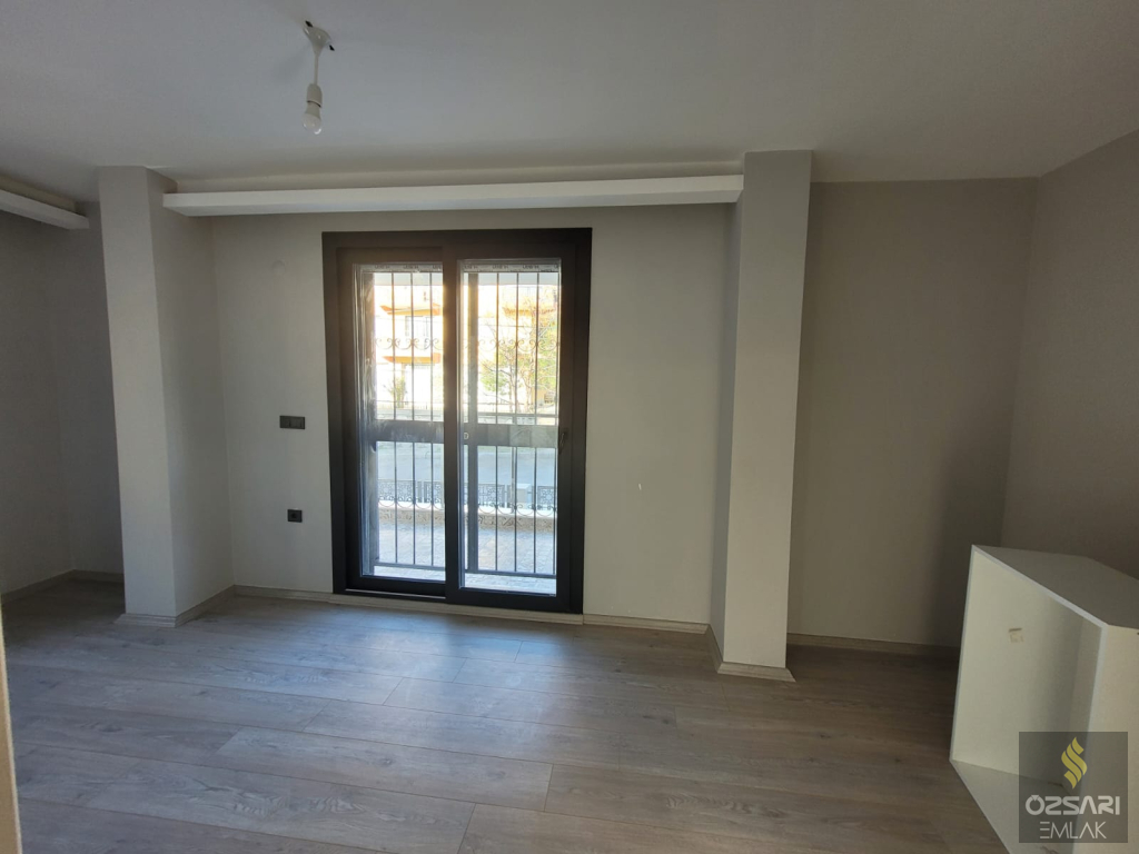 Bornova İnönü mah. 2+1 doğalgazlı klimalı, Deniz manzaralı kiralık DairE