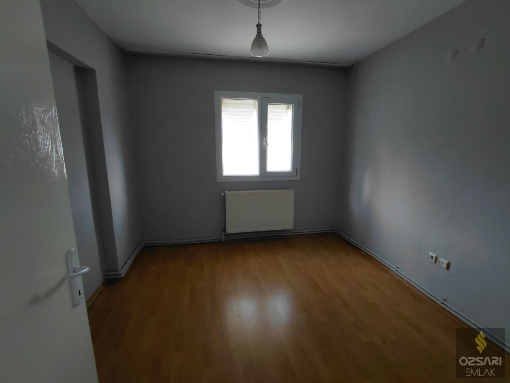 BORNOVA EVKA4 FULL YAPILI 2+1 SATILIK KAPALI MUTFAK DAİRE