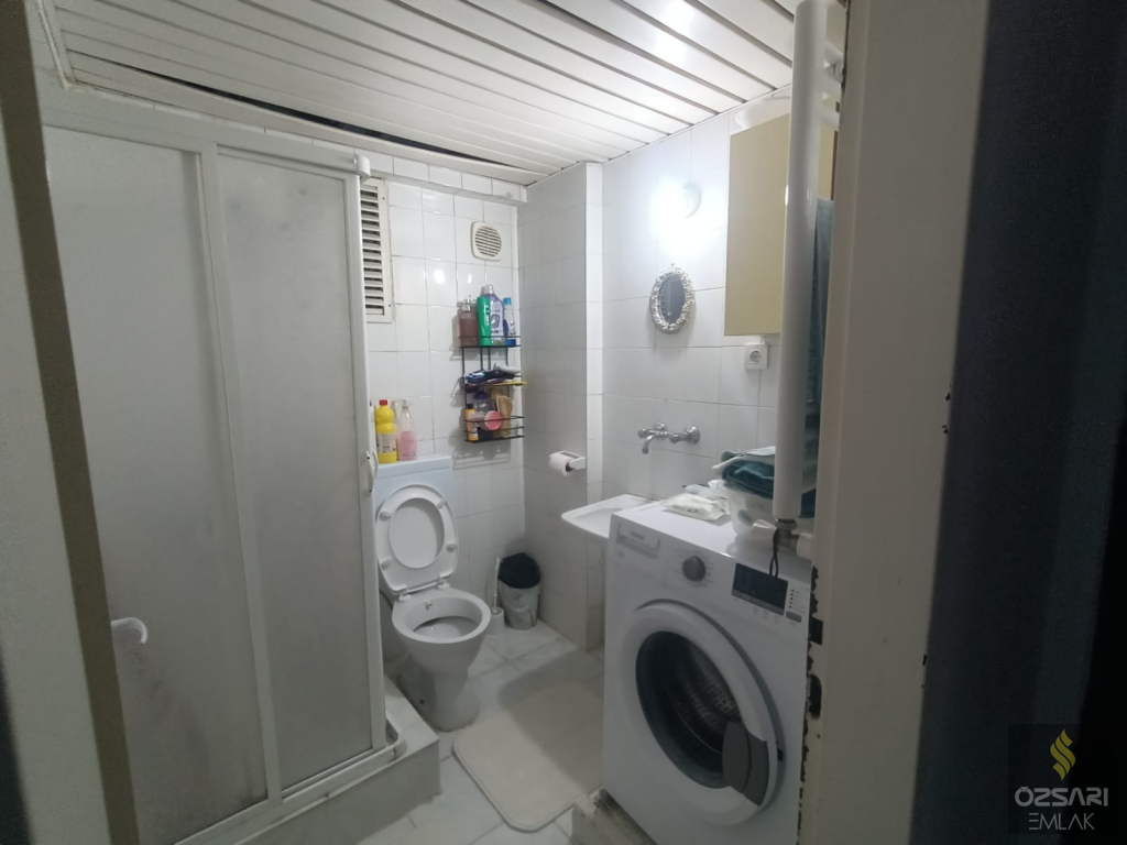 BORNOVA EVKA 4 KUPON DOĞALGAZLI GÜNEY CEPHE SATILIK DAİRE