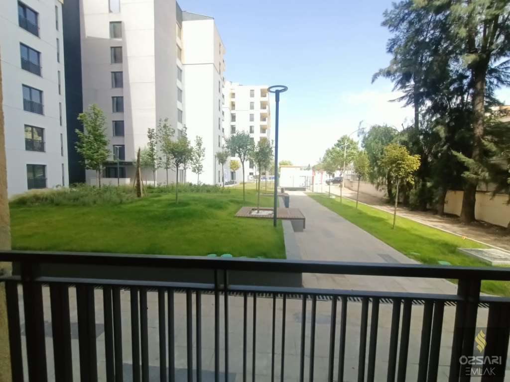 BAYRAKLI\'DA YÜZBAŞI HAKKI CADDESİNE YAKIN 3+1 SIFIR DAİRE