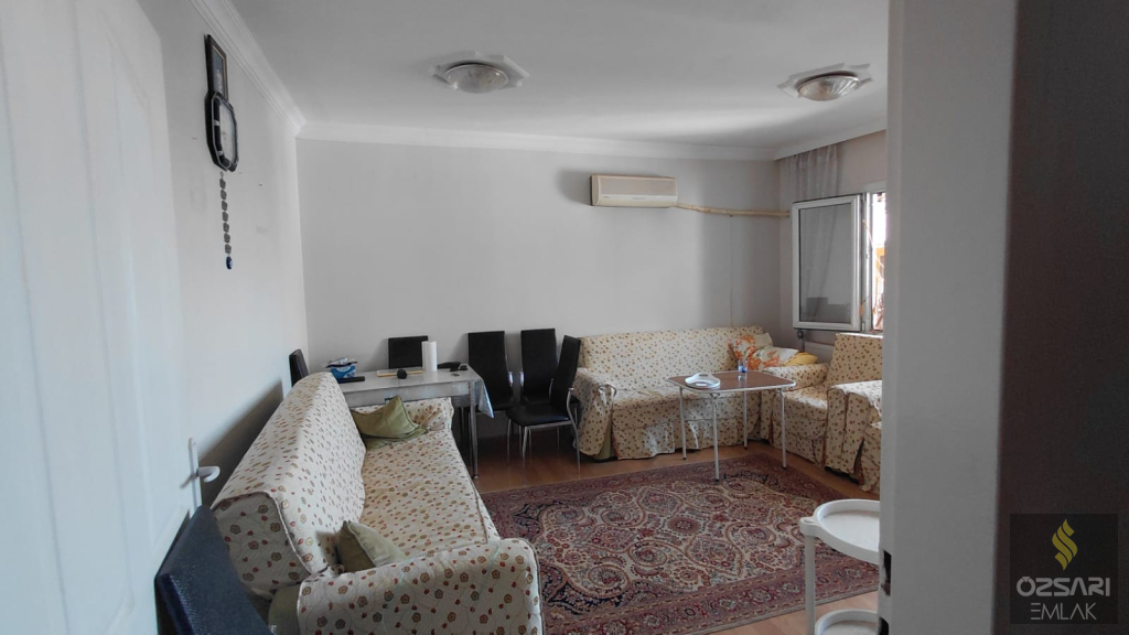 BUCA EVKA 1 DE DOĞALGAZLI ACİL SATILIK FIRSAT DAİRE