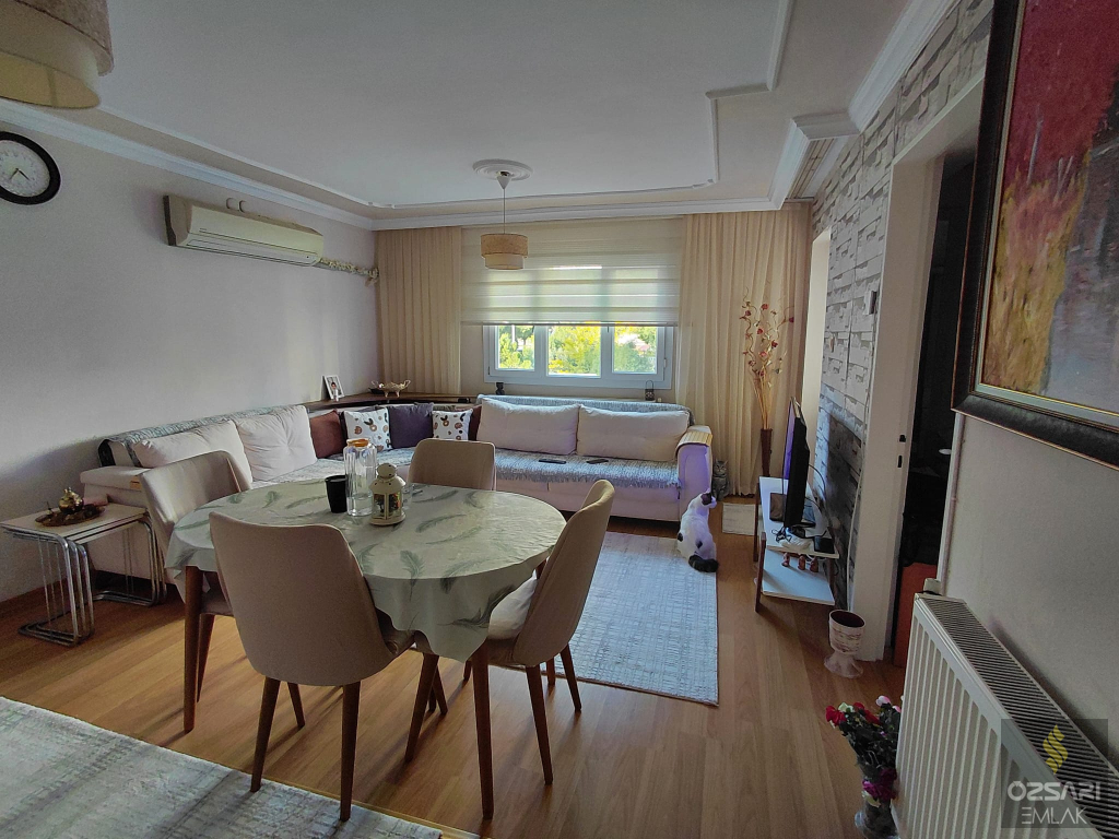 BORNOVA EVKA 4 2+1 DOĞALGAZLI SATILIK DAİRE