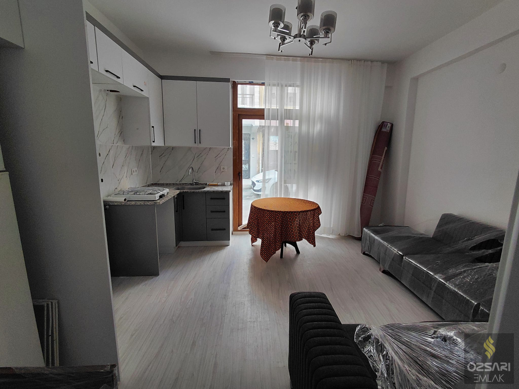 BORNOVA ATATÜRK MAHALLESİNDE 1+1 İKİADET FULL EŞYALI KİRALIK DAİRE YENİ BİNA