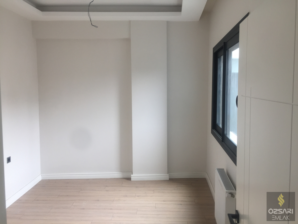 BAYRAKLI ŞEHİR HASTANESİ KARŞISI 2+1 YENİ BİNA KİRALIK DAİRE