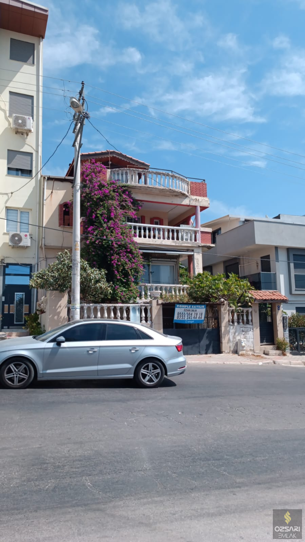 Bornova Atatürk mah deniz manzaralı 3 katlı satılık Bina