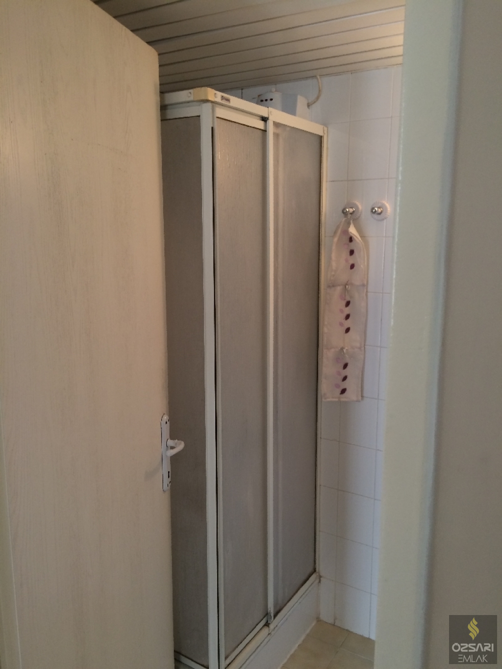 BORNOVA EVKA 4 2+1 DENİZ MANZARALI KİRALIK DAİRE