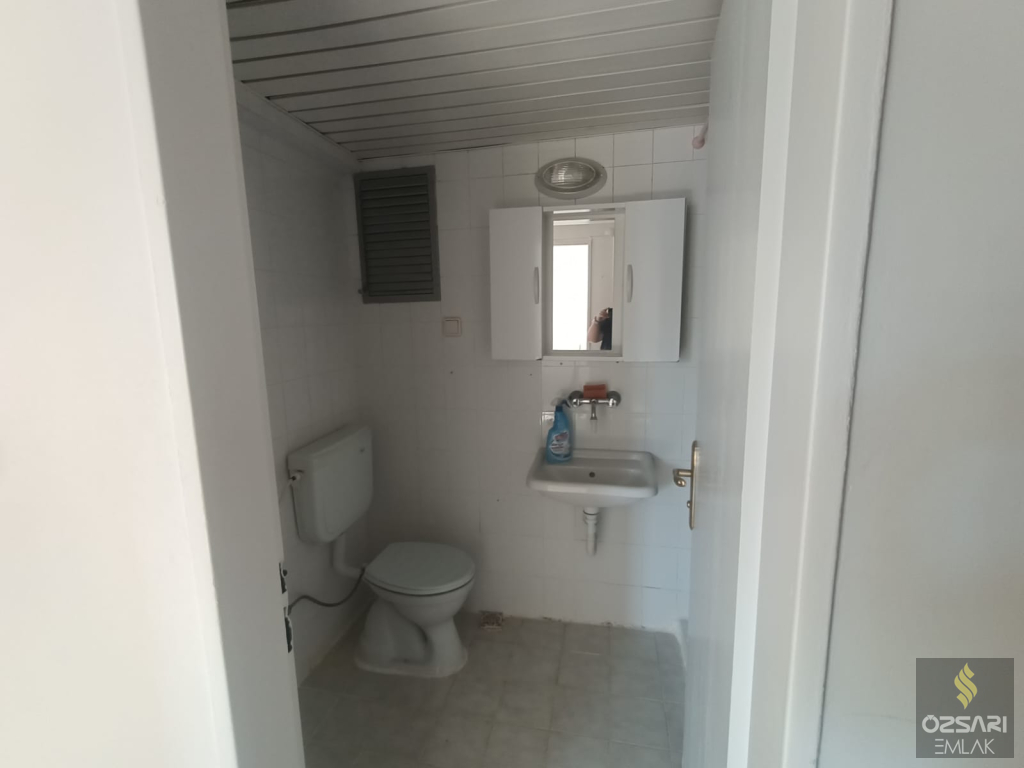 BORNOVA EVKA 4 2+1 AÇIK MUTFAK KİRALIK DAİRE