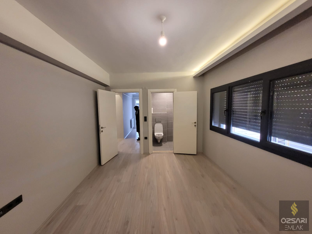 Bornova İnönü mah. 2+1 doğalgazlı klimalı,Deniz ve Bahçe manzaralı kiralık Daire