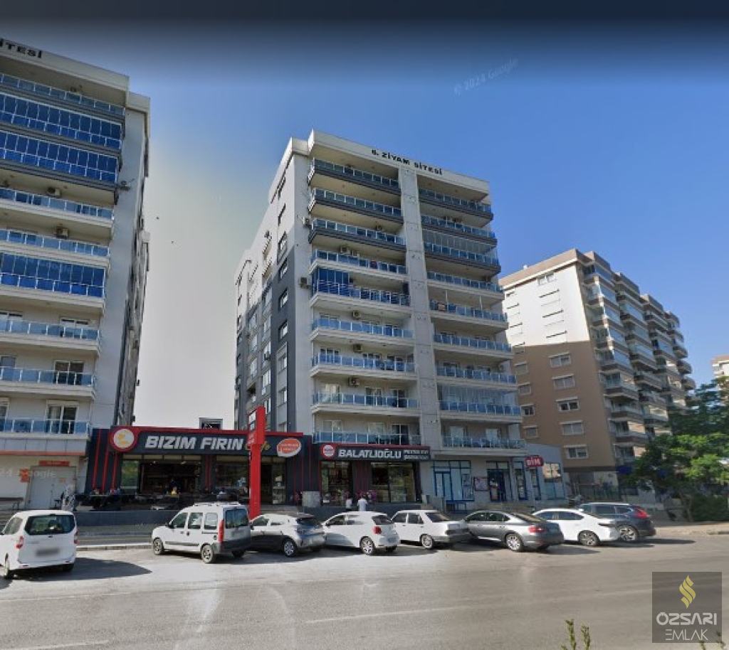 Bayraklı Adalet mah. 3+1 yapılı doğalgazlı kiralık Daire...