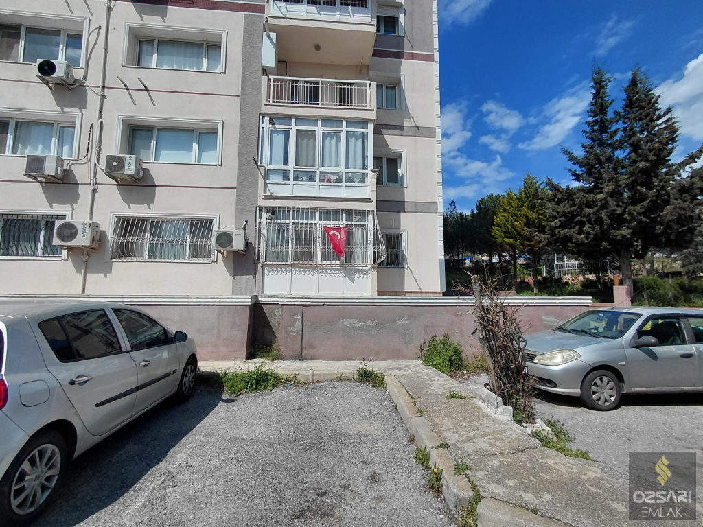 BORNOVA EVKA4 FULL YAPILI GÜNEYCEPHE 2+1 SATILIK DAİRE
