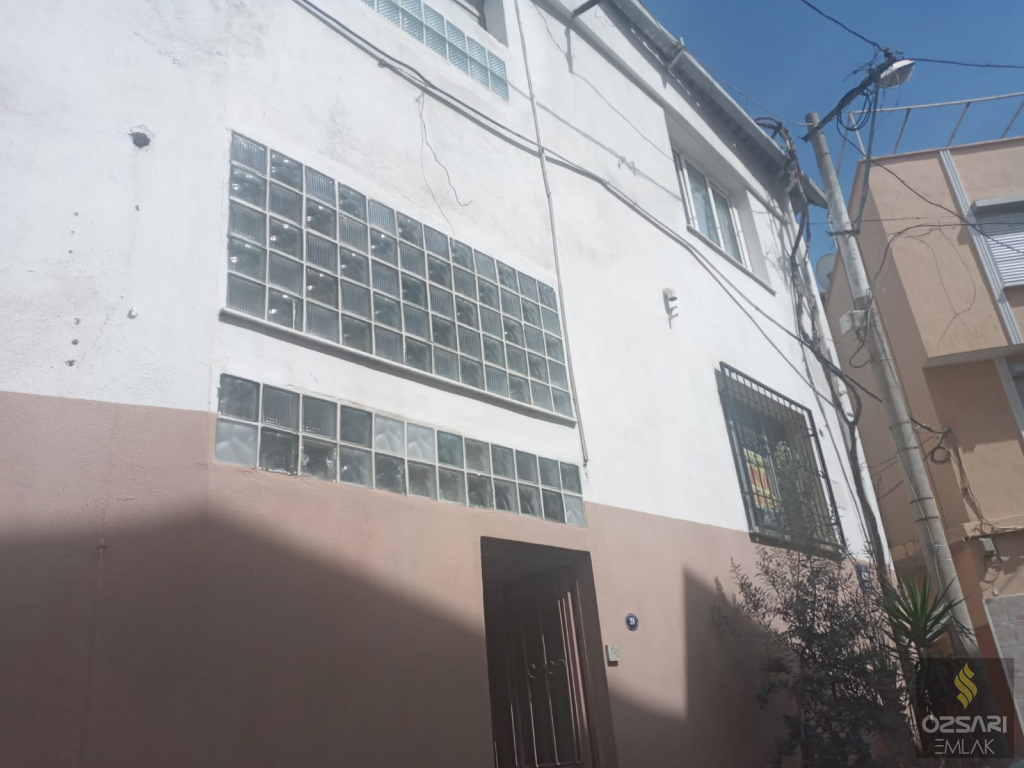 ALTINDAĞDA RESMİ İKİ KAT İMARLI SATILIK BİNA