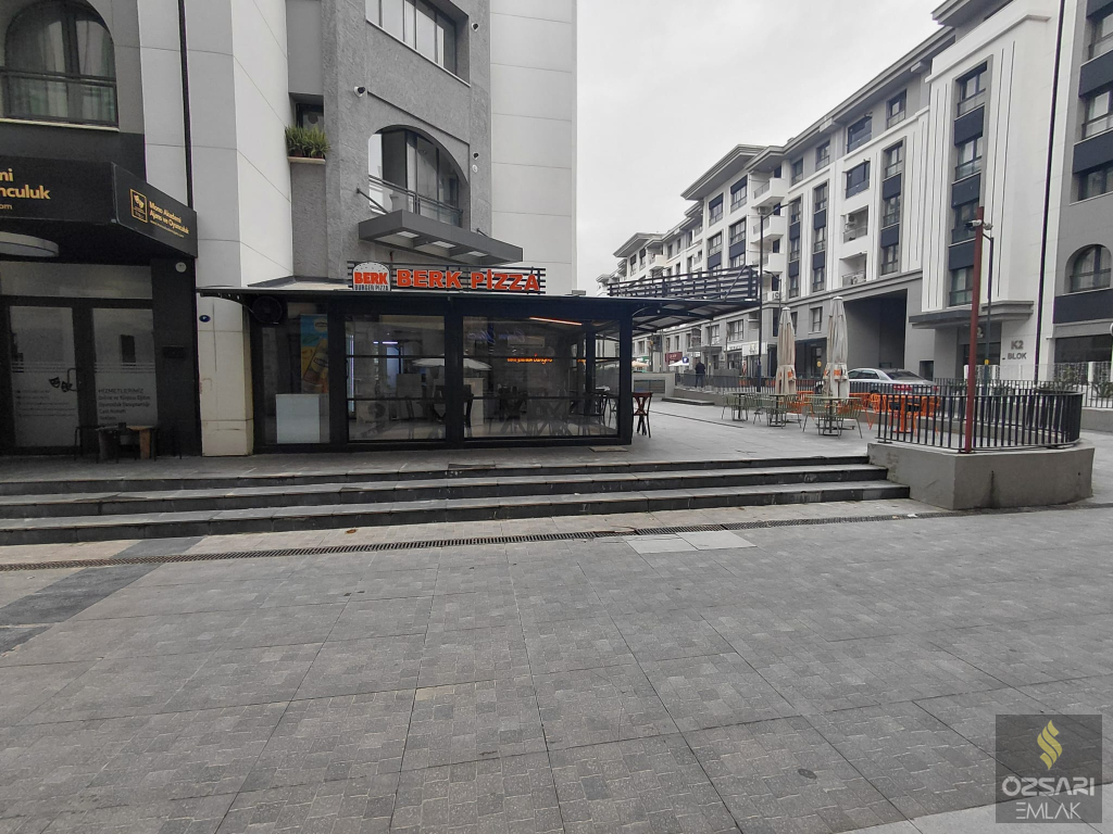 İŞLEK NOKTADA ALTIN DEĞERİNDE DEVREN SATILIK BURGER VE PİZZA SALONU