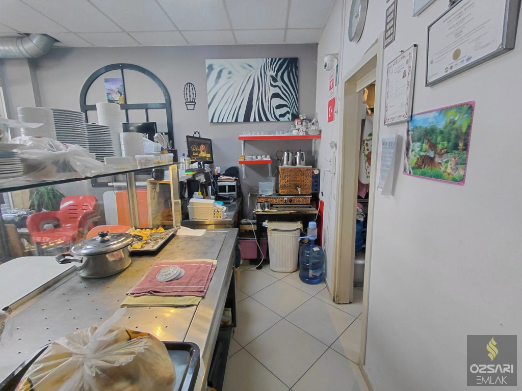 MANAVKUYU ÇAMKIRAN ORTAOKULU KARŞISI SATILIK KUPON DÜKKAN