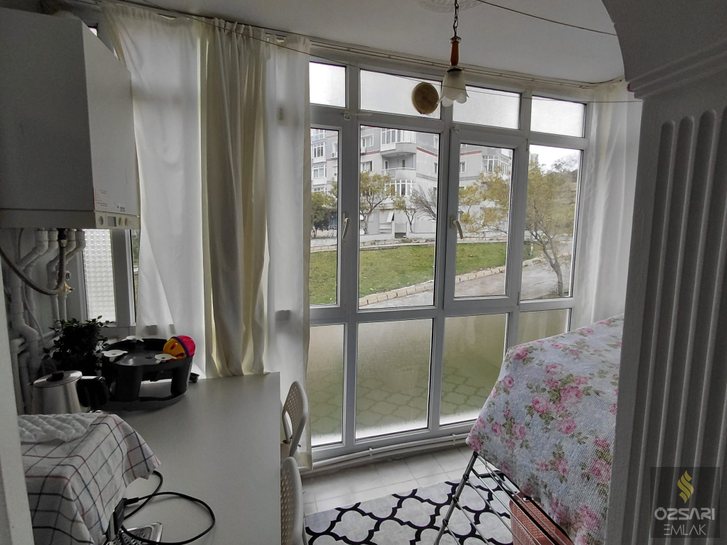 BORNOVA EVKA4 FULL YAPILI 2+1 SATILIK KAPALI MUTFAK DAİRE