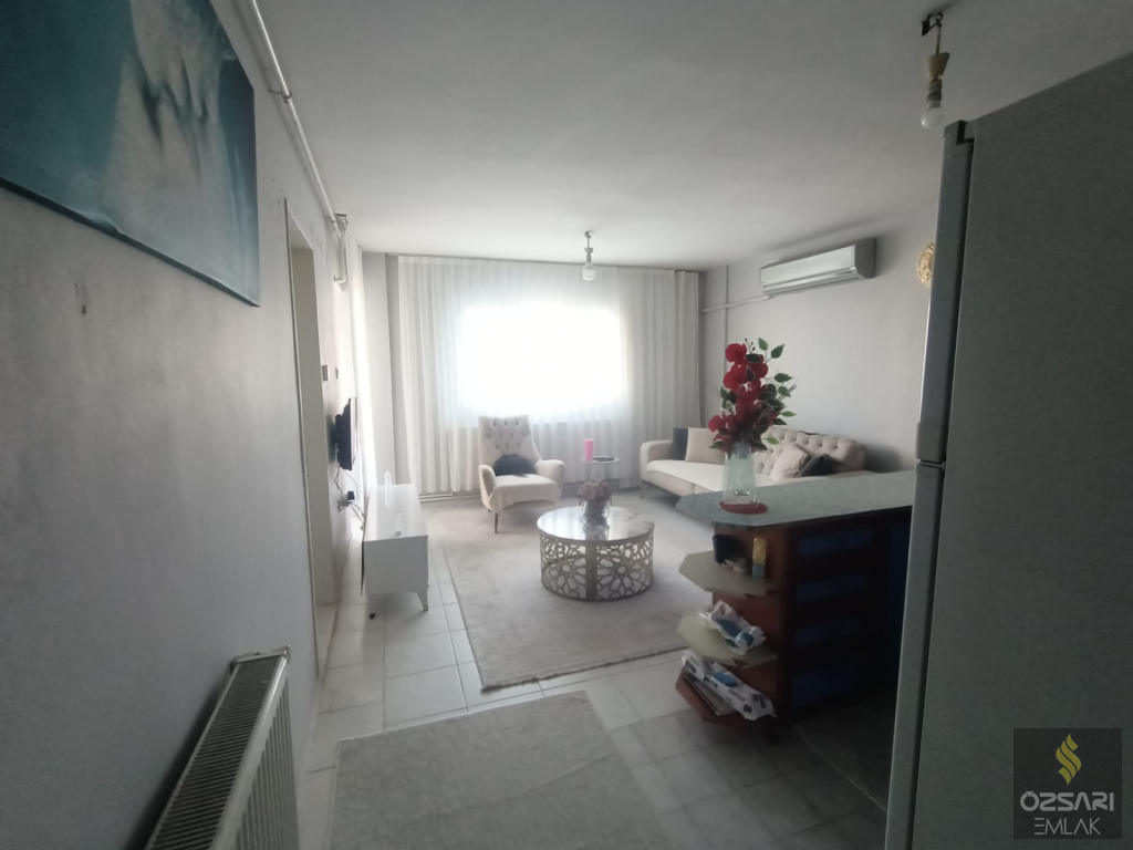 BORNOVA EVKA 4 KUPON DOĞALGAZLI GÜNEY CEPHE SATILIK DAİRE