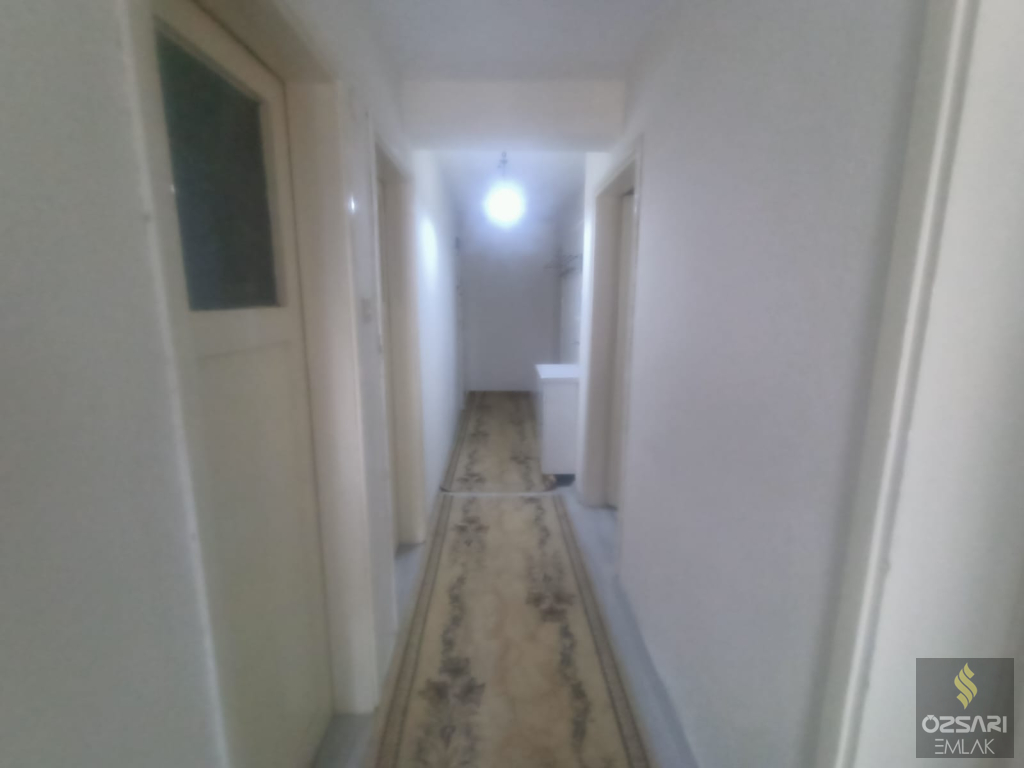 BORNOVA İNÖNÜ MAHALLESİNDE 2+1 EŞYALI DAİRE