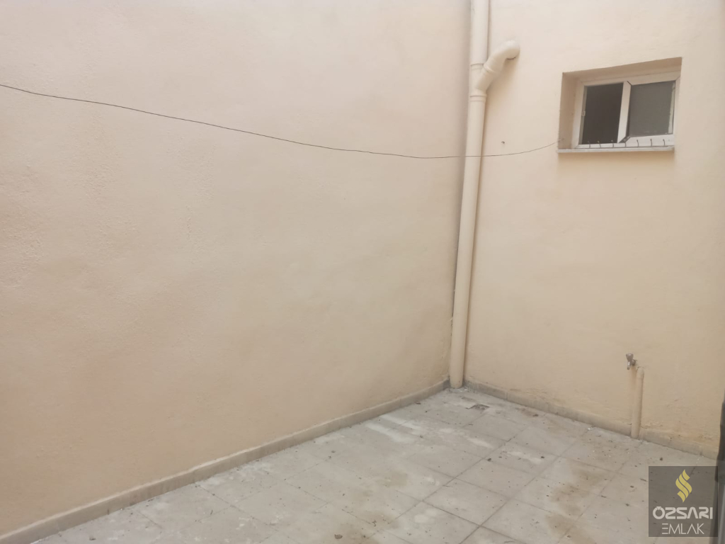 ALTINDAĞDA RESMİ İKİ KAT İMARLI SATILIK BİNA