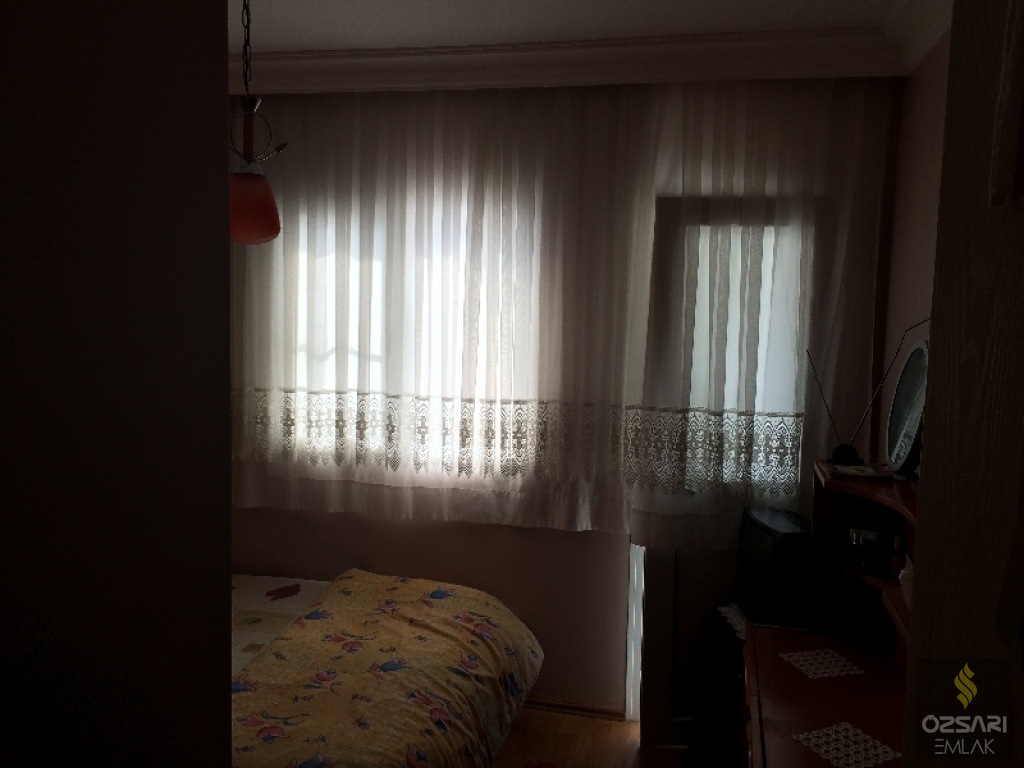 BORNOVA EVKA 4 2+1 DENİZ MANZARALI KİRALIK DAİRE