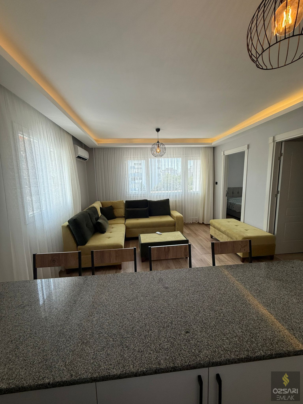 BORNOVA EVKA 4 FULL EŞYALI DOĞALGAZLI KİRALIK DAİRE