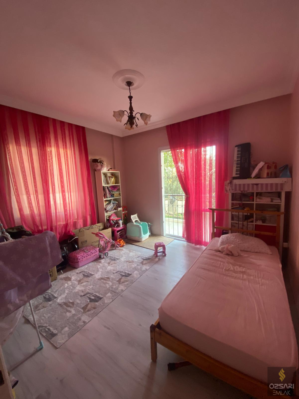 Bornova Atatürk mah. 2+1 kiralık Daire