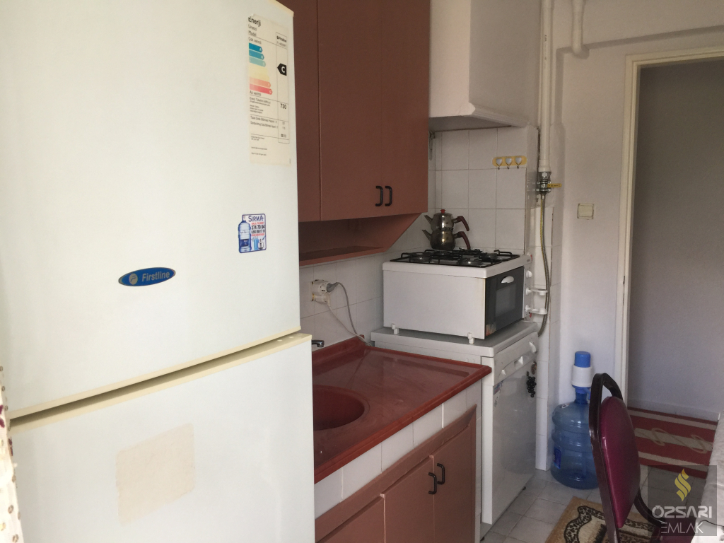 BORNOVA EVKA 4 MAHALLESİNDE FULL EŞYALI DOĞALGAZLI KLİMALI KİRALIK DAİRE
