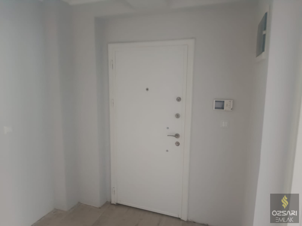 BAYRAKLIDA 2+1 AÇIK MUTFAK  YENİ BİNA  KİRALIK