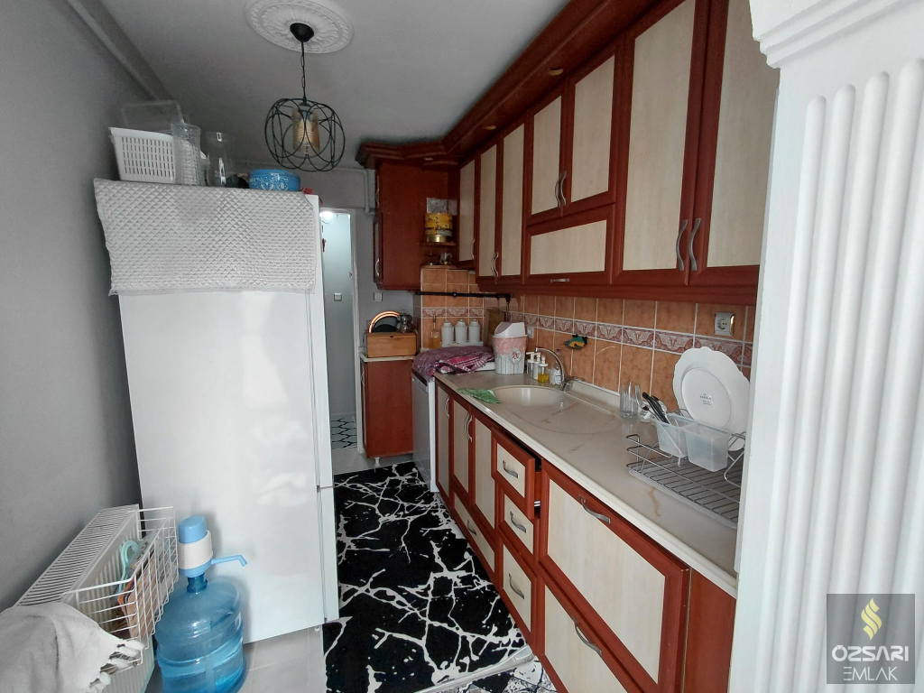 BORNOVA EVKA4 FULL YAPILI 2+1 SATILIK KAPALI MUTFAK DAİRE