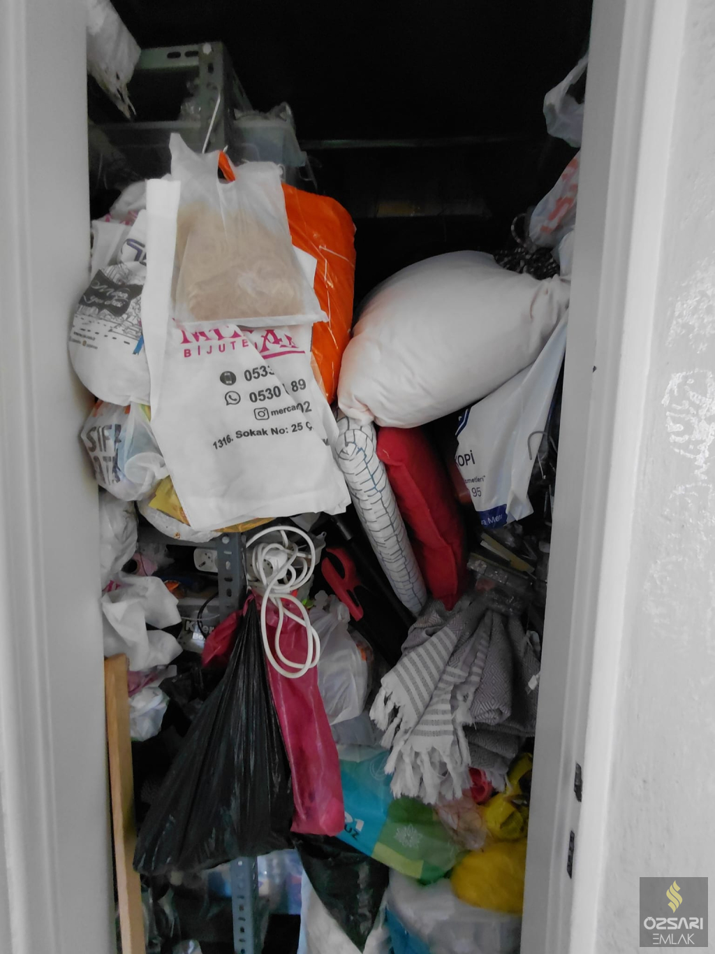 BORNOVA EVKA4 FULL YAPILI GÜNEYCEPHE 2+1 SATILIK DAİRE