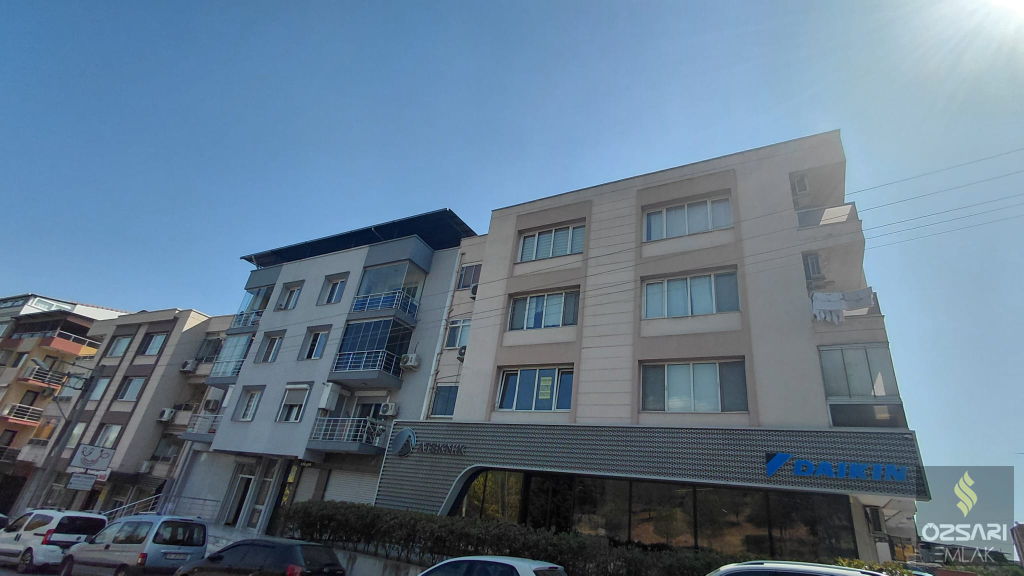 BAYRAKLI OSMAN GAZİ ASKERLİK ŞUBESİ ÇAPRAZI FULL YAPILI DOĞAL GAZLI FERAH DAİRE